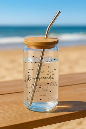 Glas mit Deckel - Busenfreundin