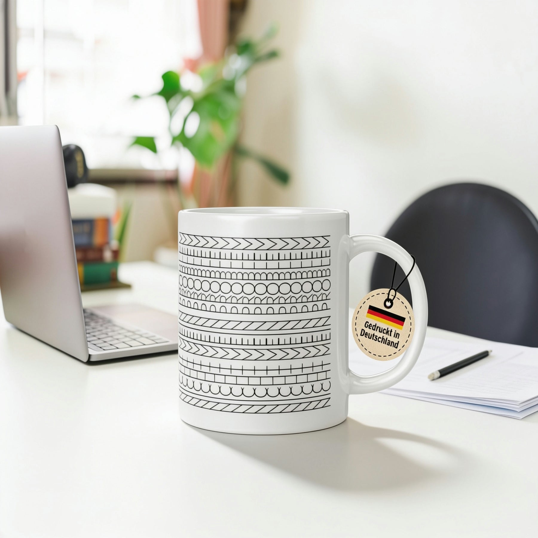 Tasse - Geometrische Linienmuster