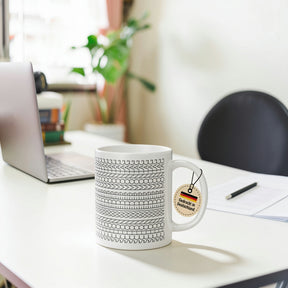 Tasse - Geometrische Linienmuster Verzierung